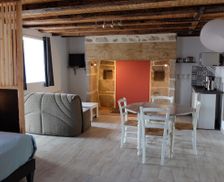 France Occitanie Sousceyrac-en-Quercy vacation rental compare prices direct by owner 26862312