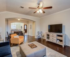 United States Texas Tomball vacation rental compare prices direct by owner 27890733