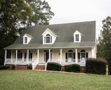 United States Virginia Bracey vacation rental compare prices direct by owner 27386526