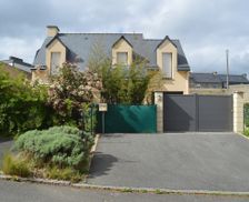 France Bretagne Dinan vacation rental compare prices direct by owner 28906934