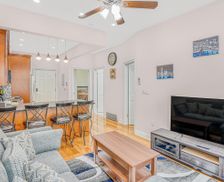 United States New York Queens vacation rental compare prices direct by owner 27747222