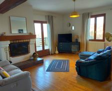 France Nouvelle-Aquitaine Marnac vacation rental compare prices direct by owner 26686699