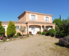 France Nouvelle-Aquitaine Saint-Remy vacation rental compare prices direct by owner 4142538