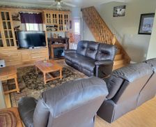 United States Maine New Canada vacation rental compare prices direct by owner 28129178