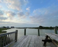 United States Texas Bolivar Peninsula vacation rental compare prices direct by owner 27403971