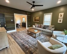 United States Texas Cleburne vacation rental compare prices direct by owner 28272294