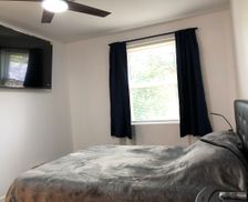 United States Illinois Crest Hill vacation rental compare prices direct by owner 27486048