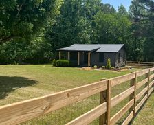 United States Tennessee Sparta vacation rental compare prices direct by owner 28340098
