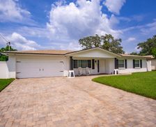 United States Florida Brandon vacation rental compare prices direct by owner 29412752