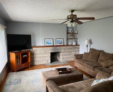 United States Ohio Avon Lake vacation rental compare prices direct by owner 33243388