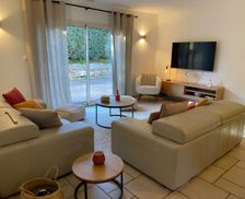 France Provence-Alpes-Côte d'Azur Flayosc vacation rental compare prices direct by owner 28703548