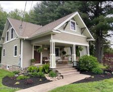 United States New York Mayfield vacation rental compare prices direct by owner 27842372