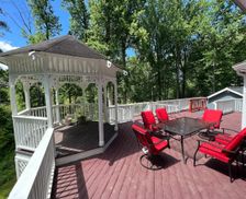 United States Georgia Buford vacation rental compare prices direct by owner 28702552
