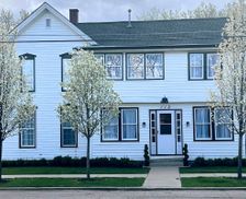 United States Michigan Holly vacation rental compare prices direct by owner 27980468