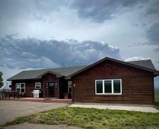 United States Wyoming Pinedale vacation rental compare prices direct by owner 29418474