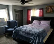 United States New York Central Islip vacation rental compare prices direct by owner 28060988