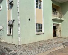 Nigeria Federal Capital Territory Lugbe vacation rental compare prices direct by owner 27451944