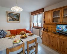 Italy Lombardia Parzanica vacation rental compare prices direct by owner 28493416