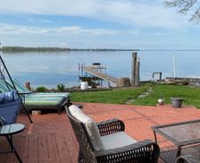 United States Wisconsin Neenah vacation rental compare prices direct by owner 28153627