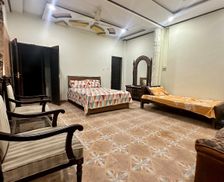 Pakistan Punjab Multan vacation rental compare prices direct by owner 28285912