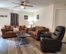 United States Illinois Harrisburg vacation rental compare prices direct by owner 27868882