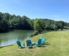 United States Virginia Moneta vacation rental compare prices direct by owner 27401512