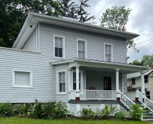 United States New York Rushville vacation rental compare prices direct by owner 27949299