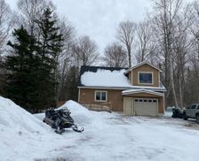United States Michigan Grand Marais vacation rental compare prices direct by owner 32395066