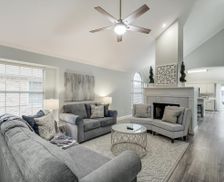 United States Texas Lewisville vacation rental compare prices direct by owner 27221821