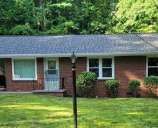 United States Georgia Forest Park vacation rental compare prices direct by owner 29089229