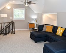 United States Iowa Decorah vacation rental compare prices direct by owner 27681709