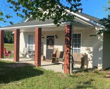 United States Arkansas Ash Flat vacation rental compare prices direct by owner 27605041