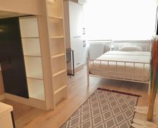 Turkey İstanbul Kadıköy vacation rental compare prices direct by owner 28266361