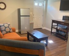 United States Virginia Charlottesville vacation rental compare prices direct by owner 27458026