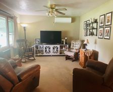 United States Iowa Creston vacation rental compare prices direct by owner 27722539