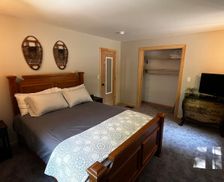 United States New York Crown Point vacation rental compare prices direct by owner 27844552