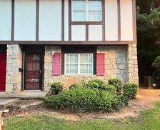 United States Georgia Stone Mountain vacation rental compare prices direct by owner 28360644