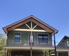 United States Texas Elgin vacation rental compare prices direct by owner 29294272