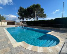 France Provence-Alpes-Côte d'Azur Avignon vacation rental compare prices direct by owner 28093962