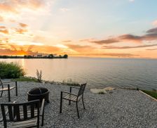 United States Ohio Lorain vacation rental compare prices direct by owner 28615094