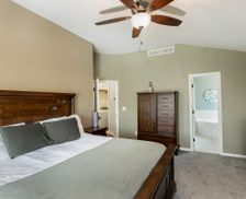 United States Kansas Wichita vacation rental compare prices direct by owner 27472041