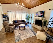 United States Texas Arlington vacation rental compare prices direct by owner 28040392