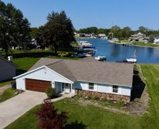 United States Michigan Coldwater vacation rental compare prices direct by owner 27764509