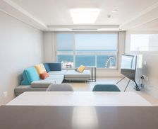 South Korea Gangwon-do Sokcho-si vacation rental compare prices direct by owner 28138596