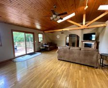 United States Illinois Carbondale vacation rental compare prices direct by owner 28628720