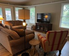 United States South Carolina Travelers Rest vacation rental compare prices direct by owner 27868487