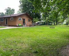 United States Michigan Coloma vacation rental compare prices direct by owner 28771244