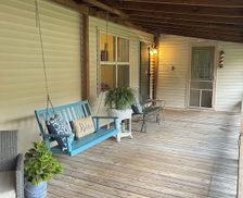 United States Alabama Guntersville vacation rental compare prices direct by owner 28587362