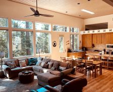 United States California Shaver Lake vacation rental compare prices direct by owner 29447968