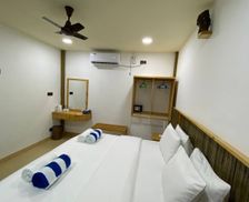 Maldives Dhaalu Atoll Maaenboodhoo vacation rental compare prices direct by owner 27528049